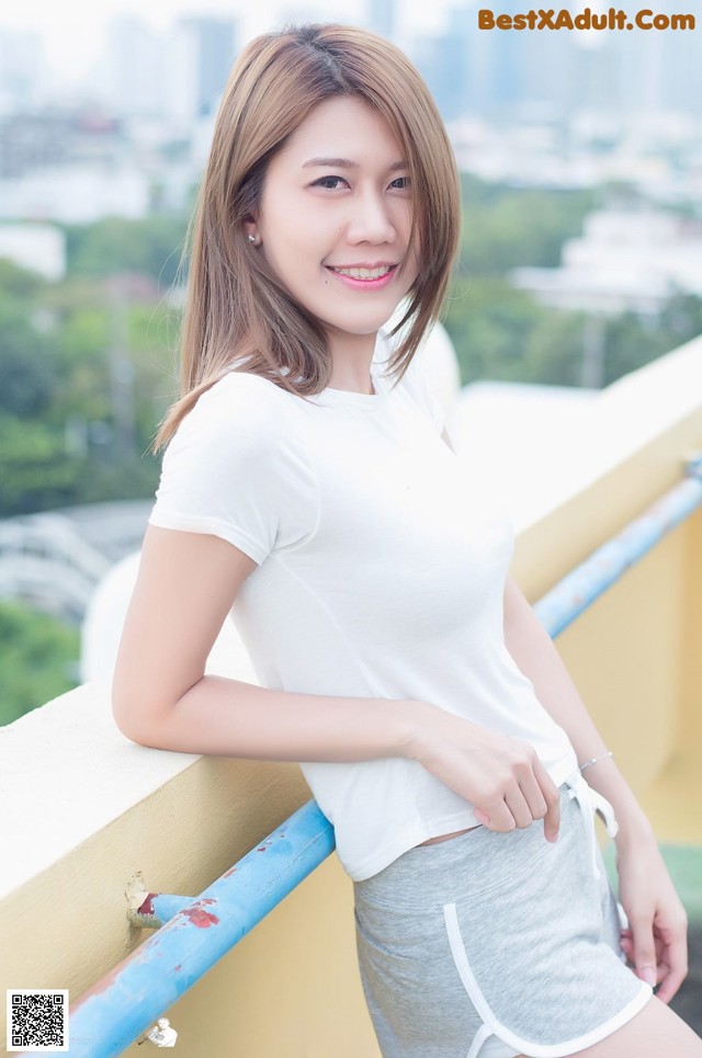 Thai Model No.384: Model Knw Coil (14 photos) No.040876